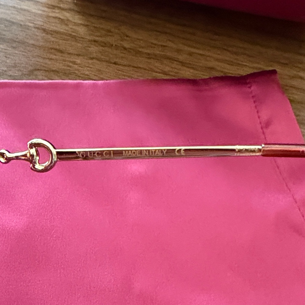 Gucci Women's Rose Gold Sunglasses - Picture 4 of 7